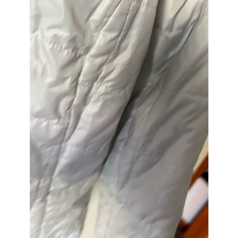 Moscow, White Puffer Jacket. Size Small. - Picture 3 of 6